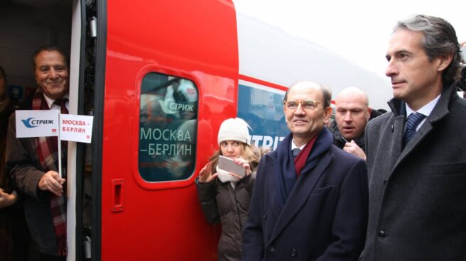 serna-moscu De la Serna, en la inauguración de la conexión ferroviaria directa Moscú Berlín con trenes Talgo.