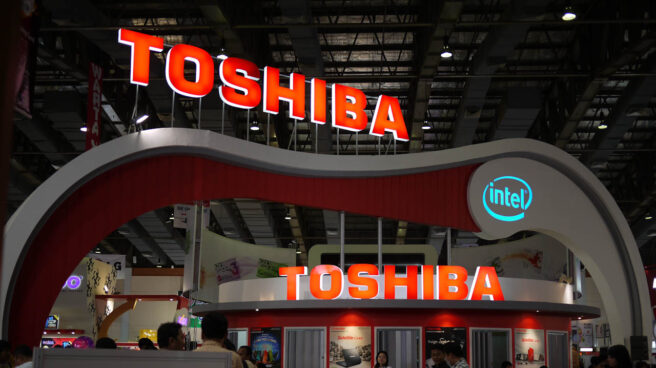 Stand de Toshiba en una feria tecnológica.