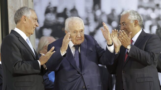 Fallece a los 92 años el ex presidente de Portugal Mário Soares