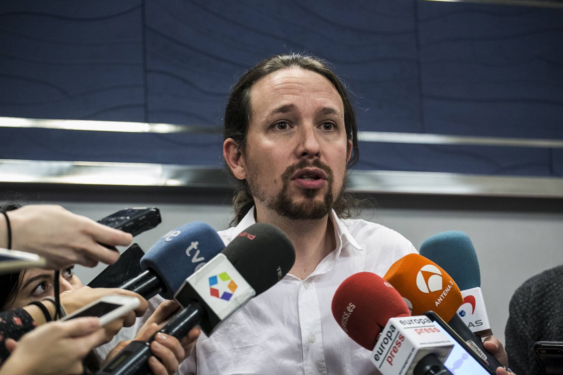 Iglesias se distancia del plan de Puigdemont: "No es un referéndum aceptable"