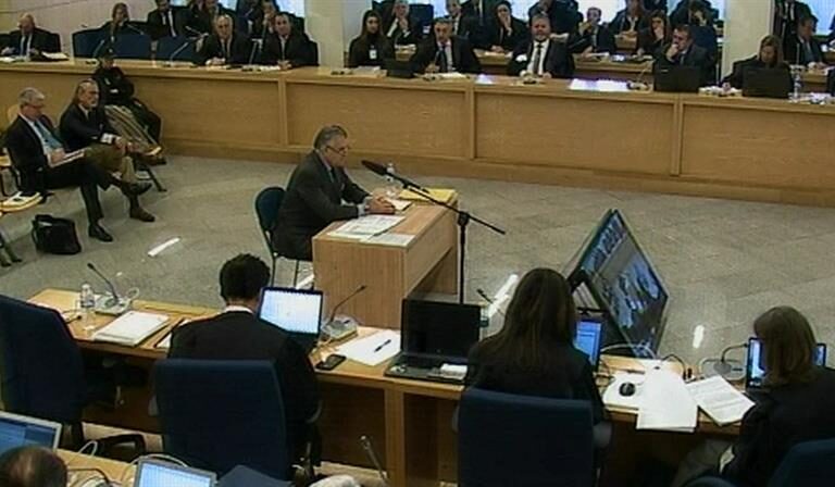 Bárcenas: "Yo con mi mujer no hablaba de negocios"