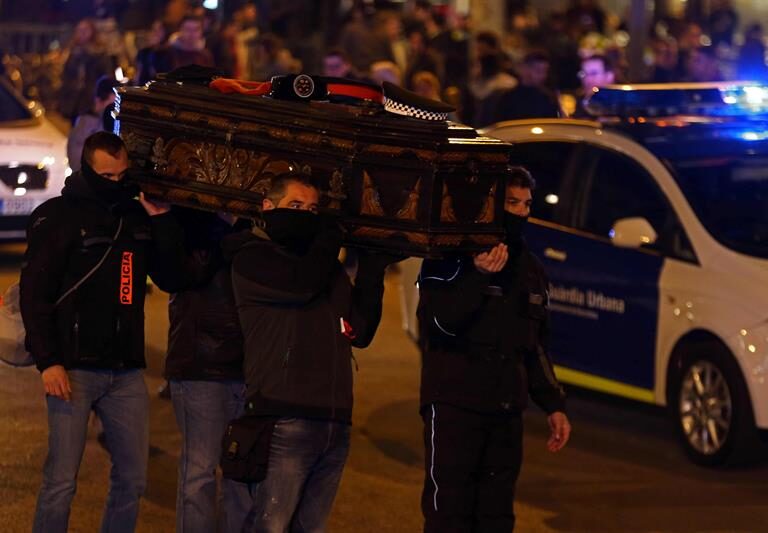 La CUP califica de "cuatro matones" a los policías que se manifestaron en Barcelona