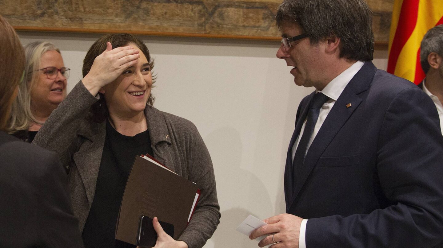 Ada Colau y Carles Puigdemont.