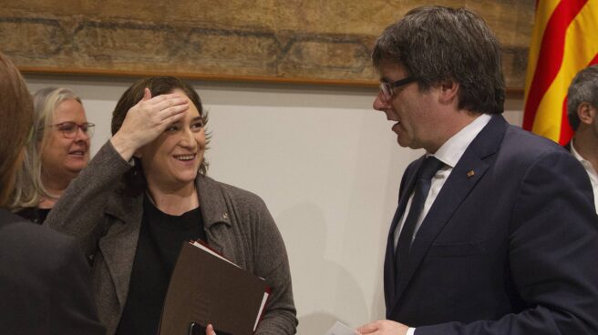 Ada Colau y Carles Puigdemont.