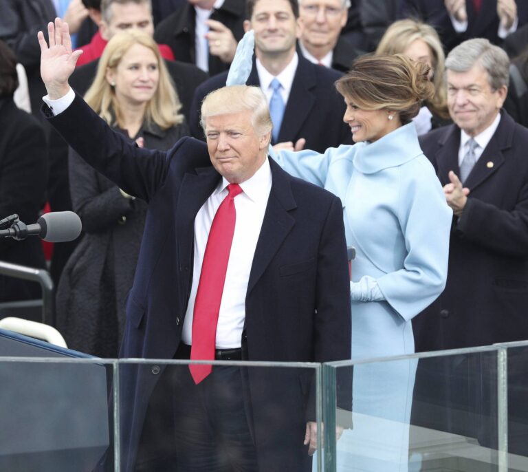 Trump cumple: saca a Estados Unidos del tratado comercial Transpacífico