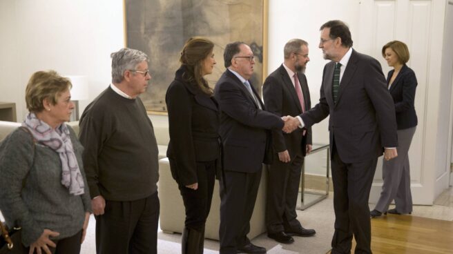 Rajoy con las familias de las victimas del Yak 42