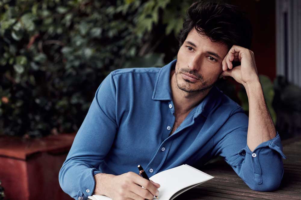 El modelo y actor Andrés Velencoso es la imagen de la firma The Brubaker.