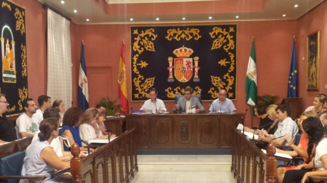 Un juzgado sevillano cita como investigados a dos altos cargos de la Junta de Andalucía