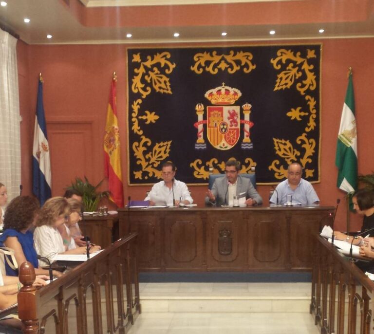 Un juzgado sevillano cita como investigados a dos altos cargos de la Junta de Andalucía