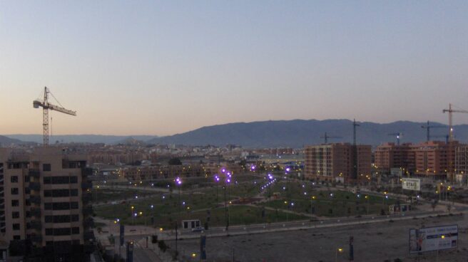Almería_Skyline La Vega de Acá, en Almería, un barrio de reciente creación.