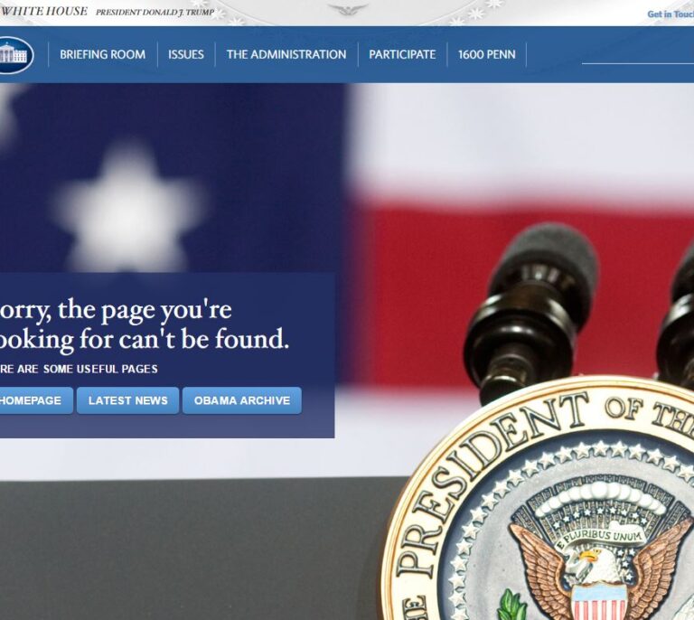 El PSOE pide explicaciones al Gobierno por la eliminación del español en la web de la Casa Blanca