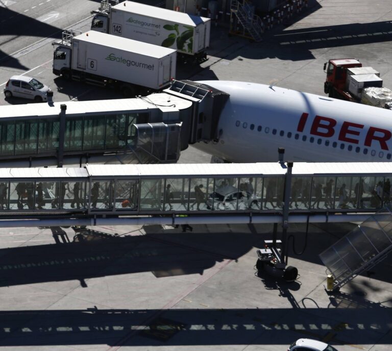 Las aerolíneas responden al Gobierno: ya han bajado los billetes un 14% en diez años