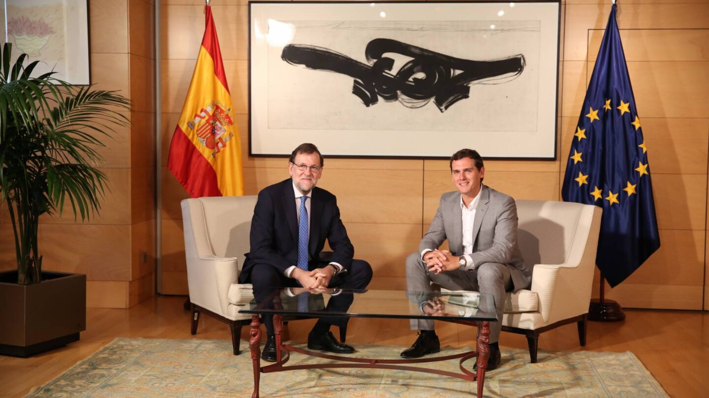 Rajoy y Rivera durante una reunión en el Congreso