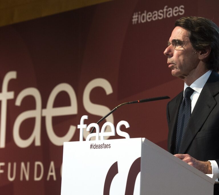 Aznar pasa factura a Cospedal por Trillo: cree que no debe ser secretaria general