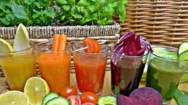 Healthy Vitamins Frisch Diet Detoxify Detox Los zumos 'detox' ayudan a eliminar las toxinas que acumula nuestro organismo.