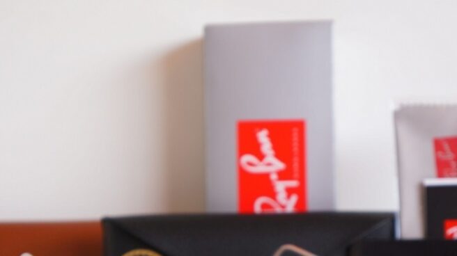 Ray-Ban Modelo de gafas de sol Ray-Ban, marca del fabricante Luxottica.