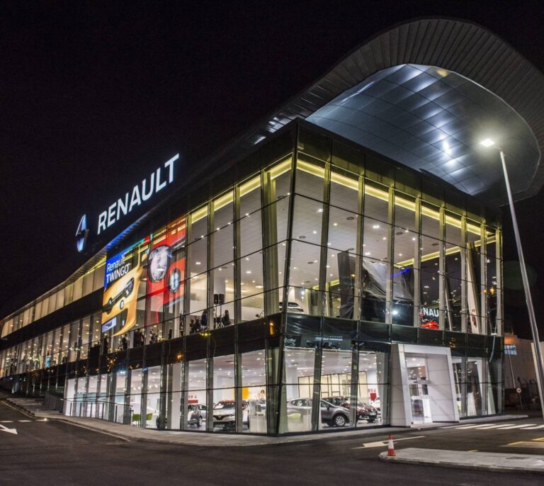 El fraude de las emisiones salpica a Renault mientras Fiat recupera el pulso en bolsa