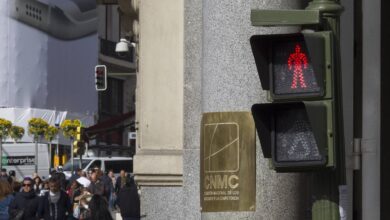 La CNMC paraliza la multa al ‘cártel de la basura’ para blindarla frente a los jueces