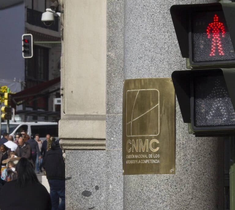 CNMC desmantela un cártel de 19 empresas industriales con multas de 54 millones