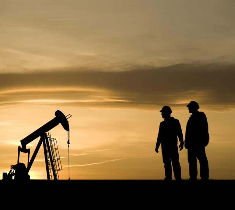 Las petroleras sufren un zarpazo millonario en bolsa por el desplome del precio del crudo