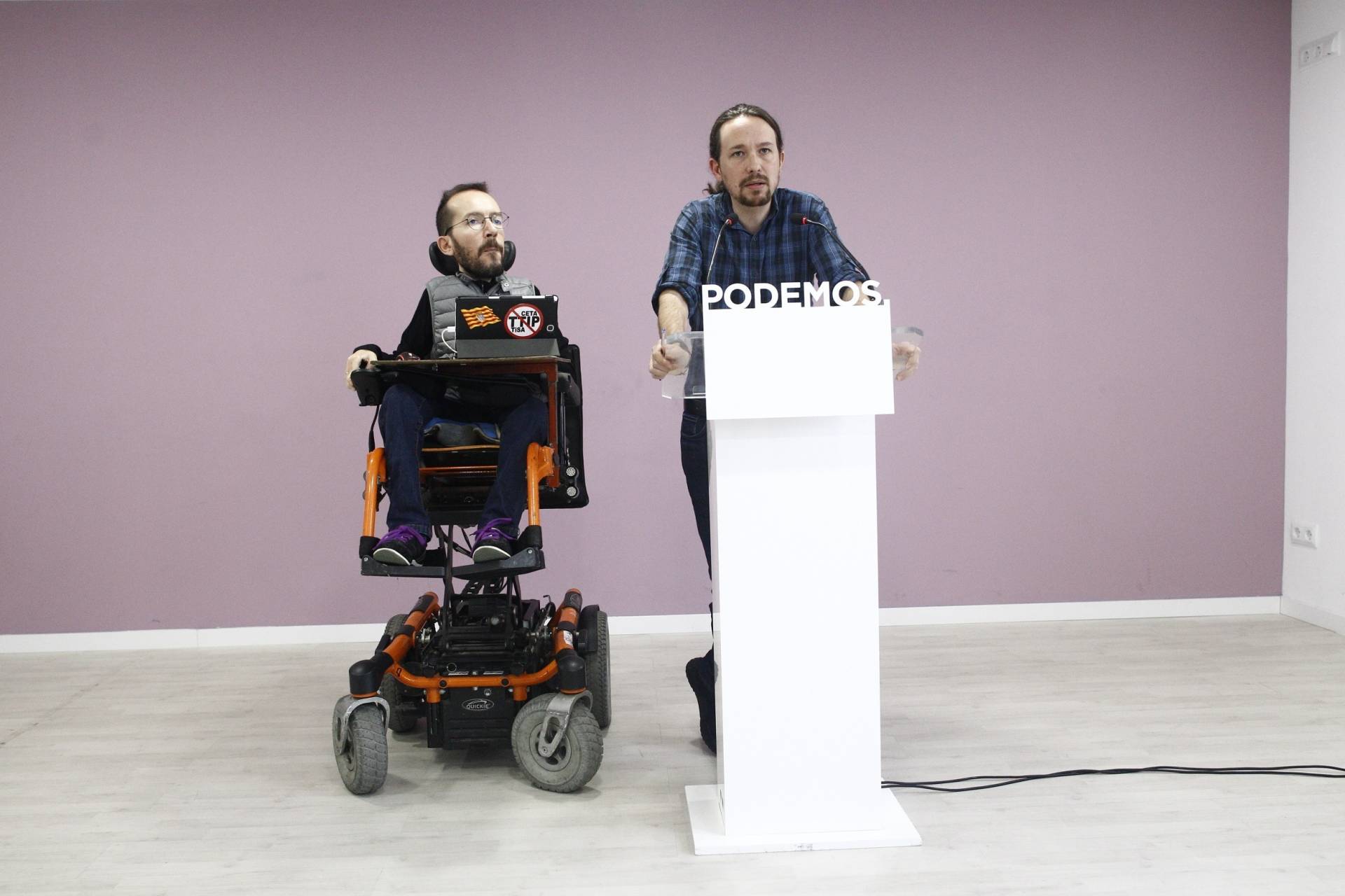 El tribunal interno de Podemos se rompe en dos tras el pulso de Iglesias por el control