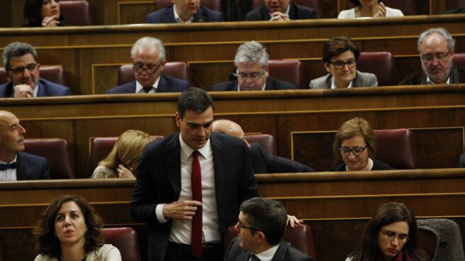 Pedro Sánchez y Patxi López, en el Congreso de los Diputados.