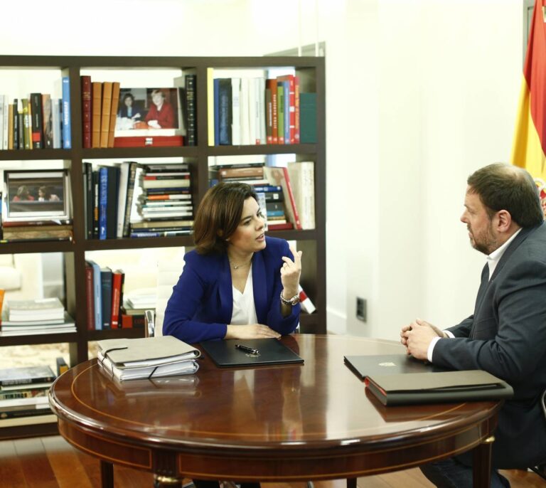 Junqueras da por superada la interlocución con Soraya y señala al encuentro con Rajoy