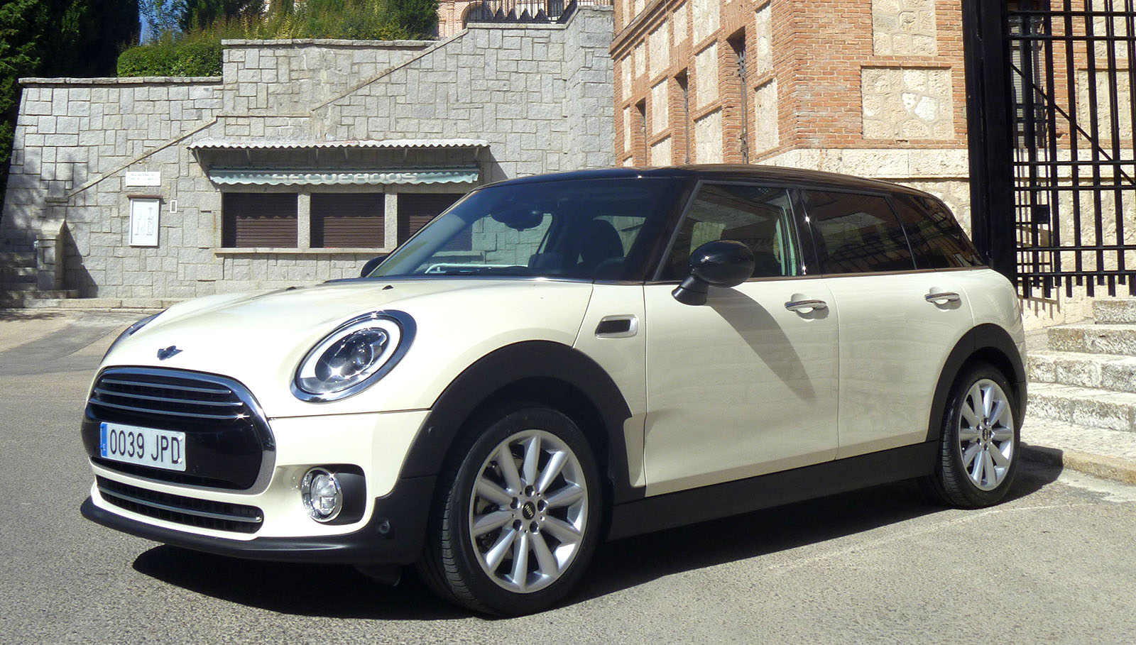 El Mini Clubman combina todo el encanto del icónico modelo con la habitabilidad que brinda una carrocería de 4,25 m de longitud.