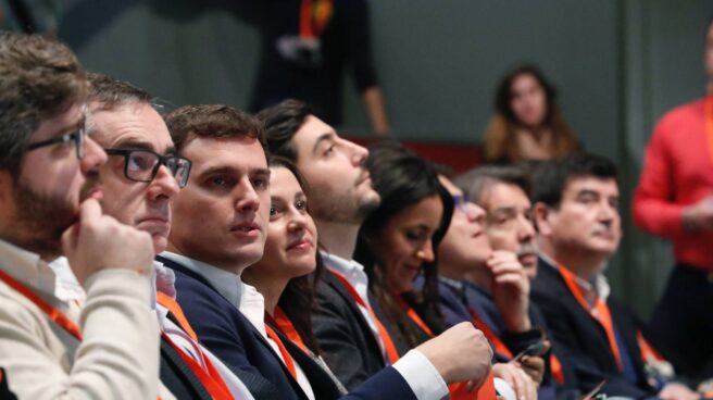 Albert Rivera, junto a su equipo, en la IV Asamblea General de Ciudadanos.