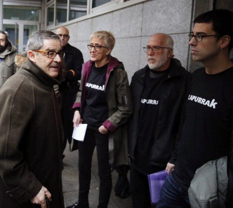 Piden sobreseer el 'fichaje' del expresidente de Kutxabank al delegado del Gobierno de Zapatero