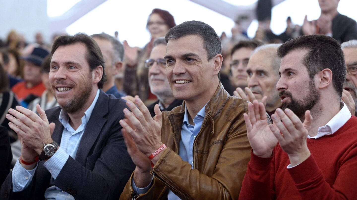 Oscar Puente y Pedro Sánchez.