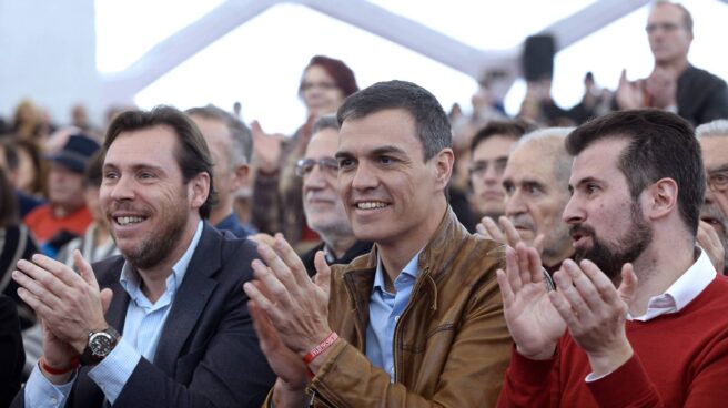 Oscar Puente y Pedro Sánchez.