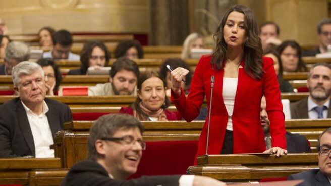 Carles Puigdemont e Inés Arrimadas.