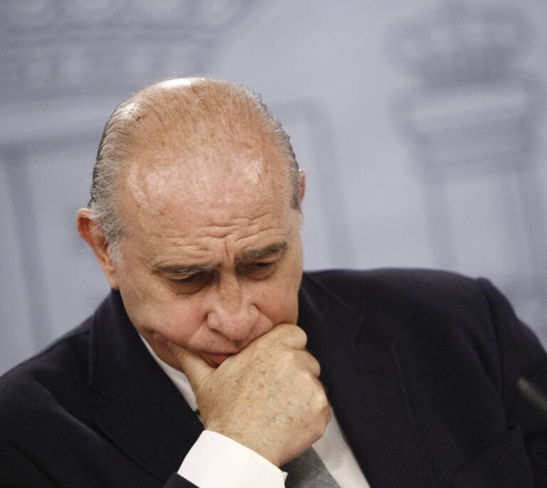 Génova cerró la puerta a Fernández Díaz, que pidió ir en la lista europea