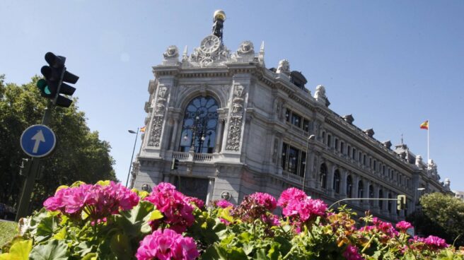 Fachada del Banco de España. Fachada del Banco de España.