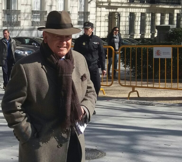 Dos detectives vendieron a la Policía información manipulada sobre los Pujol