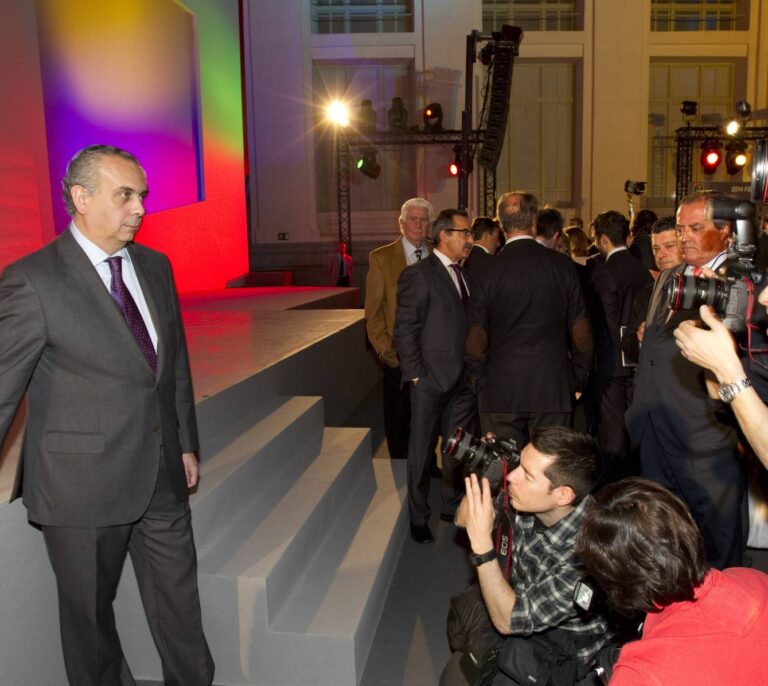 El juez imputa también a Sáez por blanqueo, pertenencia a grupo criminal y delito fiscal