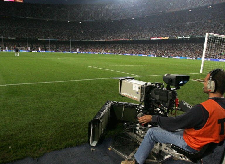 Vodafone se adelanta a Telefónica y emitirá fútbol en ultra alta definición