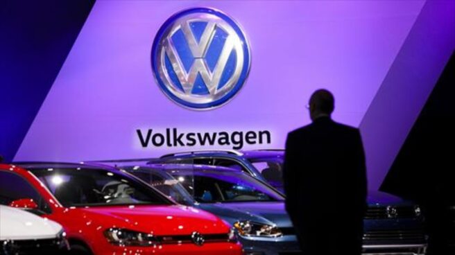 El cierre de plantas por el coronavirus le cuesta a Volkswagen 2.000 millones semanales