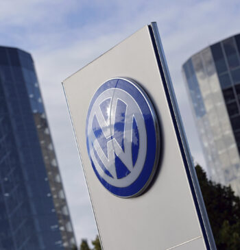 Volkswagen anuncia un recorte del 25% de su capacidad de producción y [...]