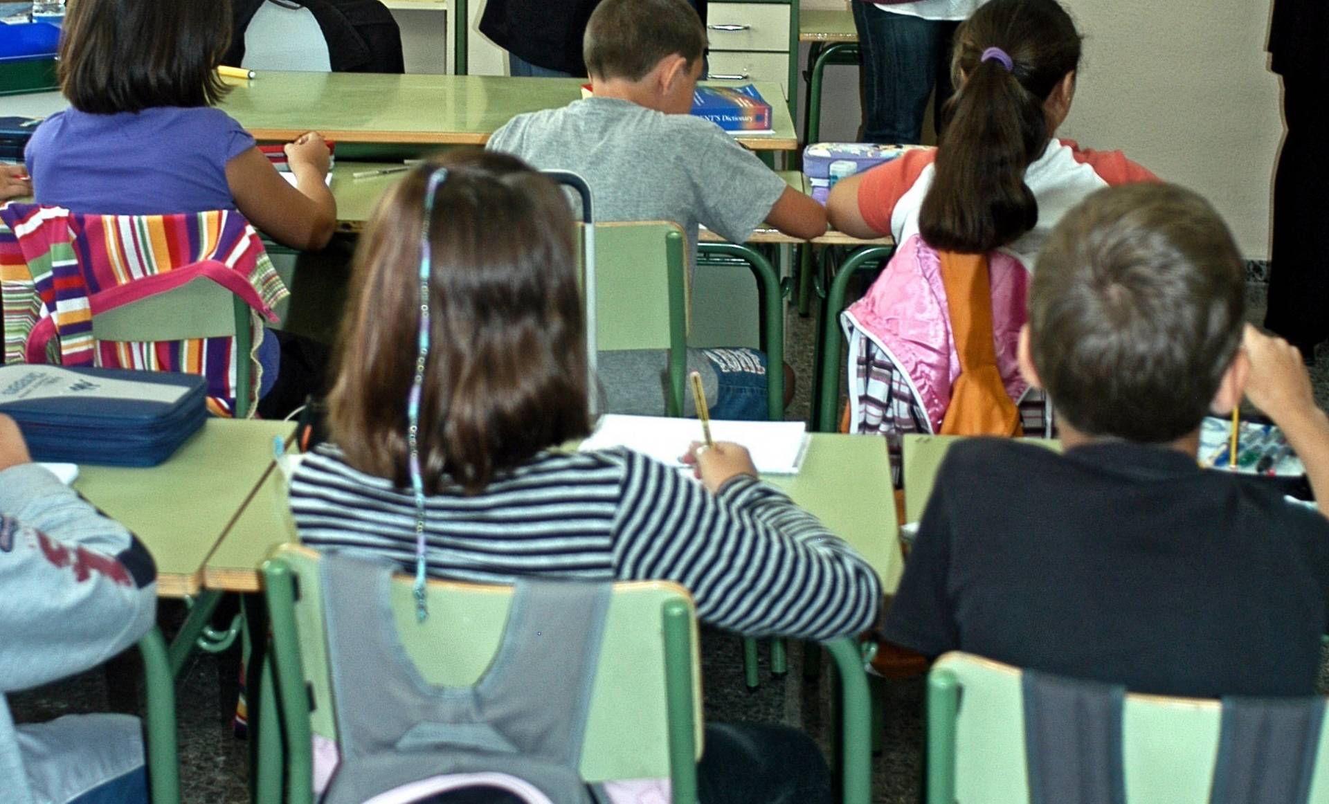 Interior del aula en un colegio.