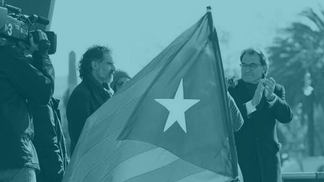 mas_azul Artur Mas, tras su declaración.