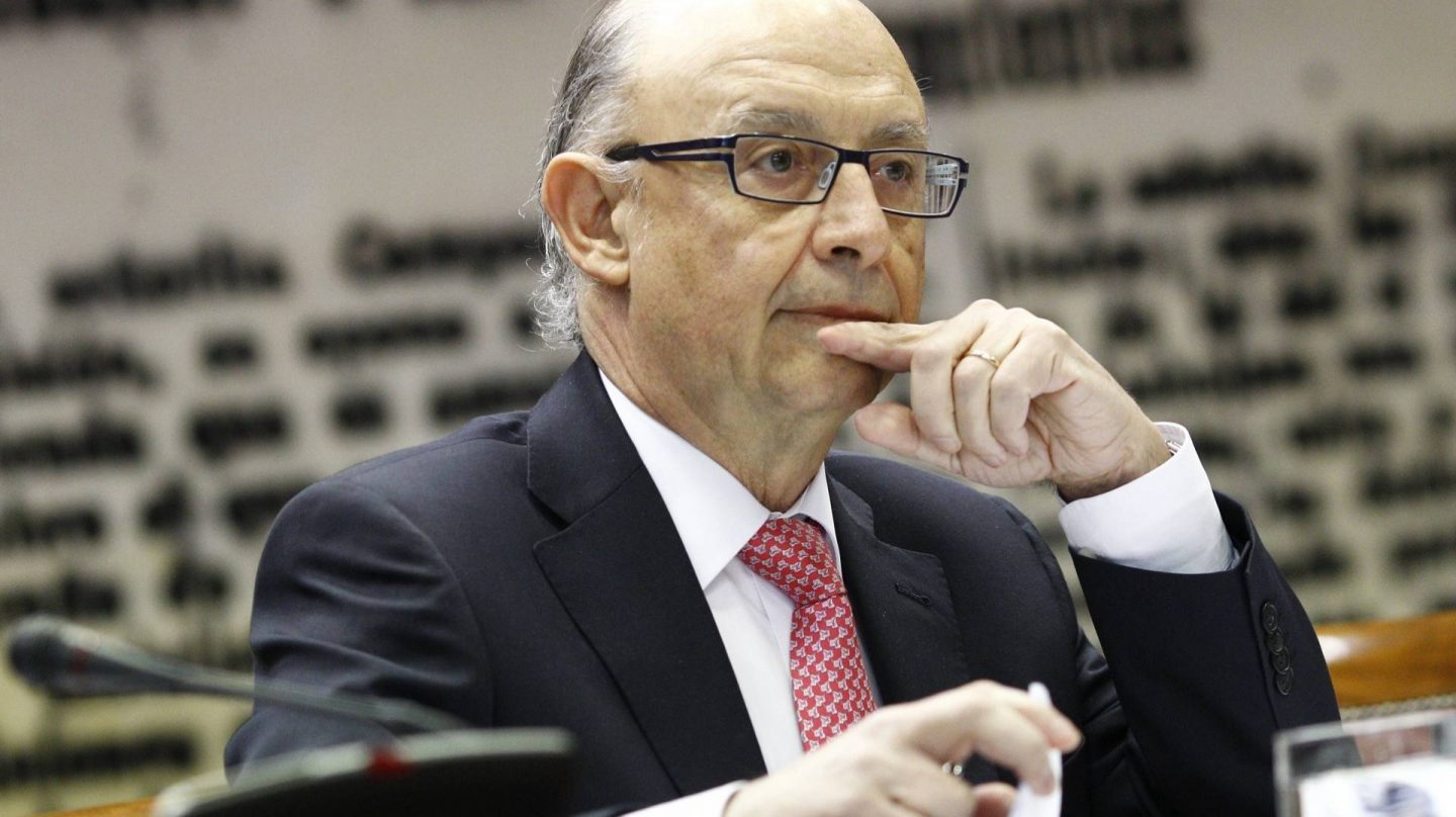 El ministro de Hacienda, Cristóbal Montoro, durante una comparecencia en el Senado.