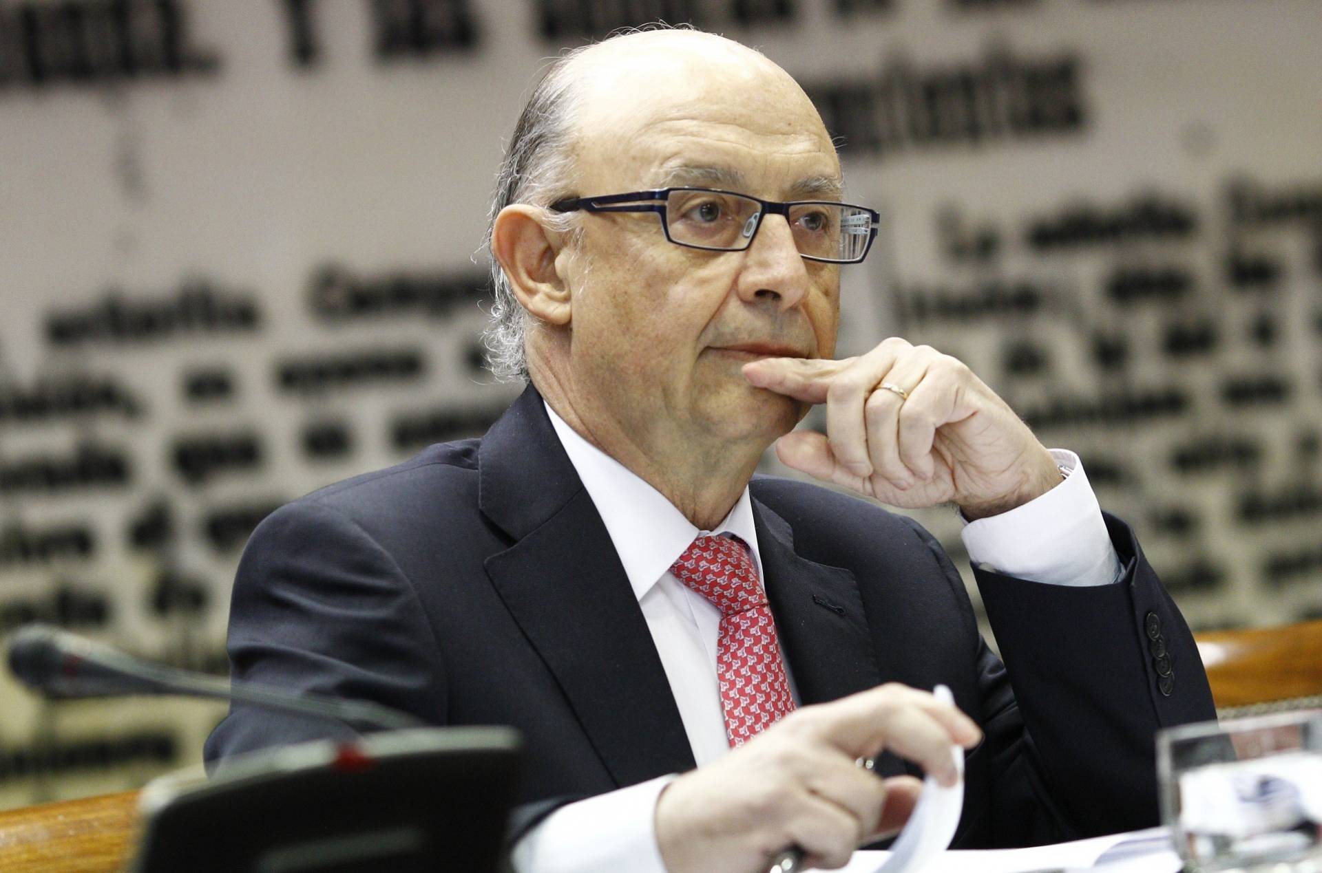 El ministro de Hacienda, Cristóbal Montoro, durante una comparecencia en el Senado.