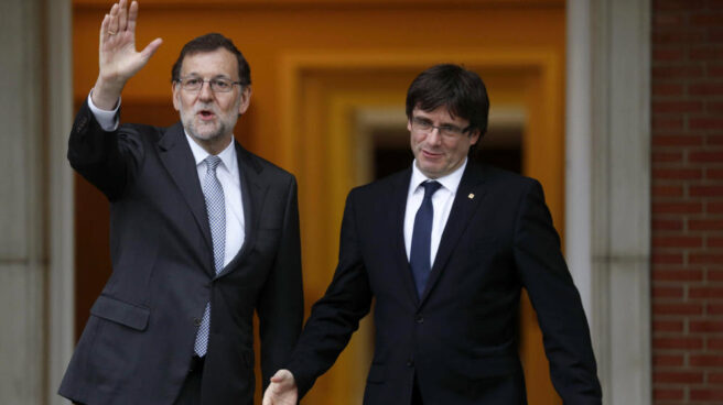 Mariano Rajoy y Carles Puigdemont.