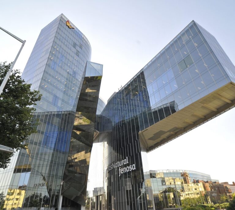 Gas Natural se refuerza en renovables en Brasil con la compra de dos parques solares