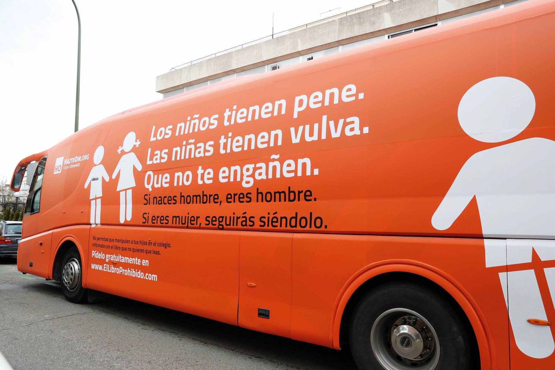 Autobús de la plataforma Hazte Oír.