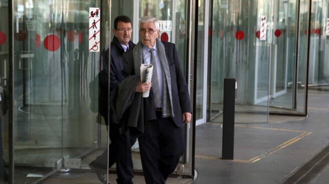 Daniel Osácar El ex tesorero de CDC, Daniel Osácar, a la salida de la Ciutat de la Justicia tras declarar por el caso Palau.