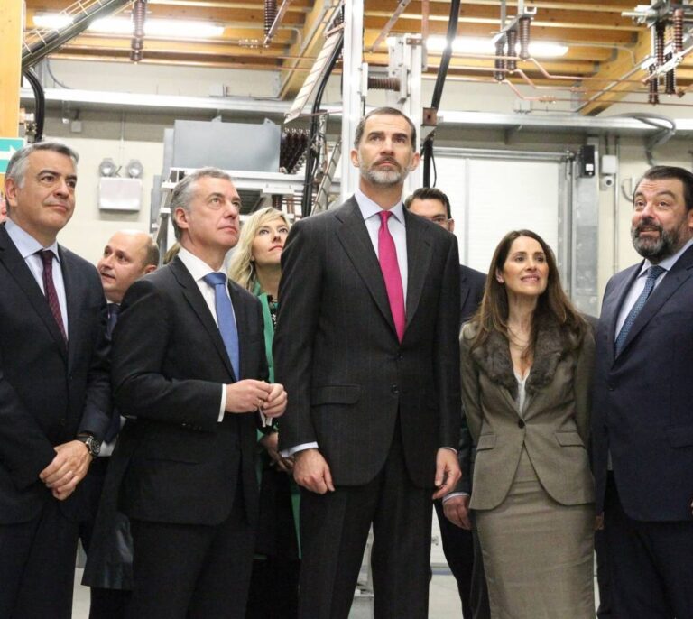 Un Rey en el laboratorio de las redes eléctricas del futuro