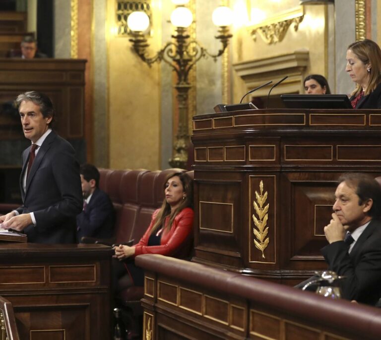 Derrota histórica de Rajoy en el Congreso por los estibadores